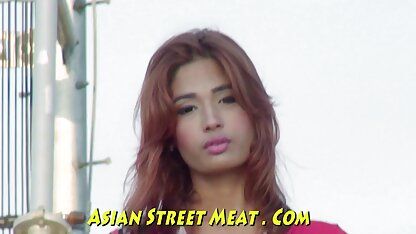 1 में खूबसूरत लड़की